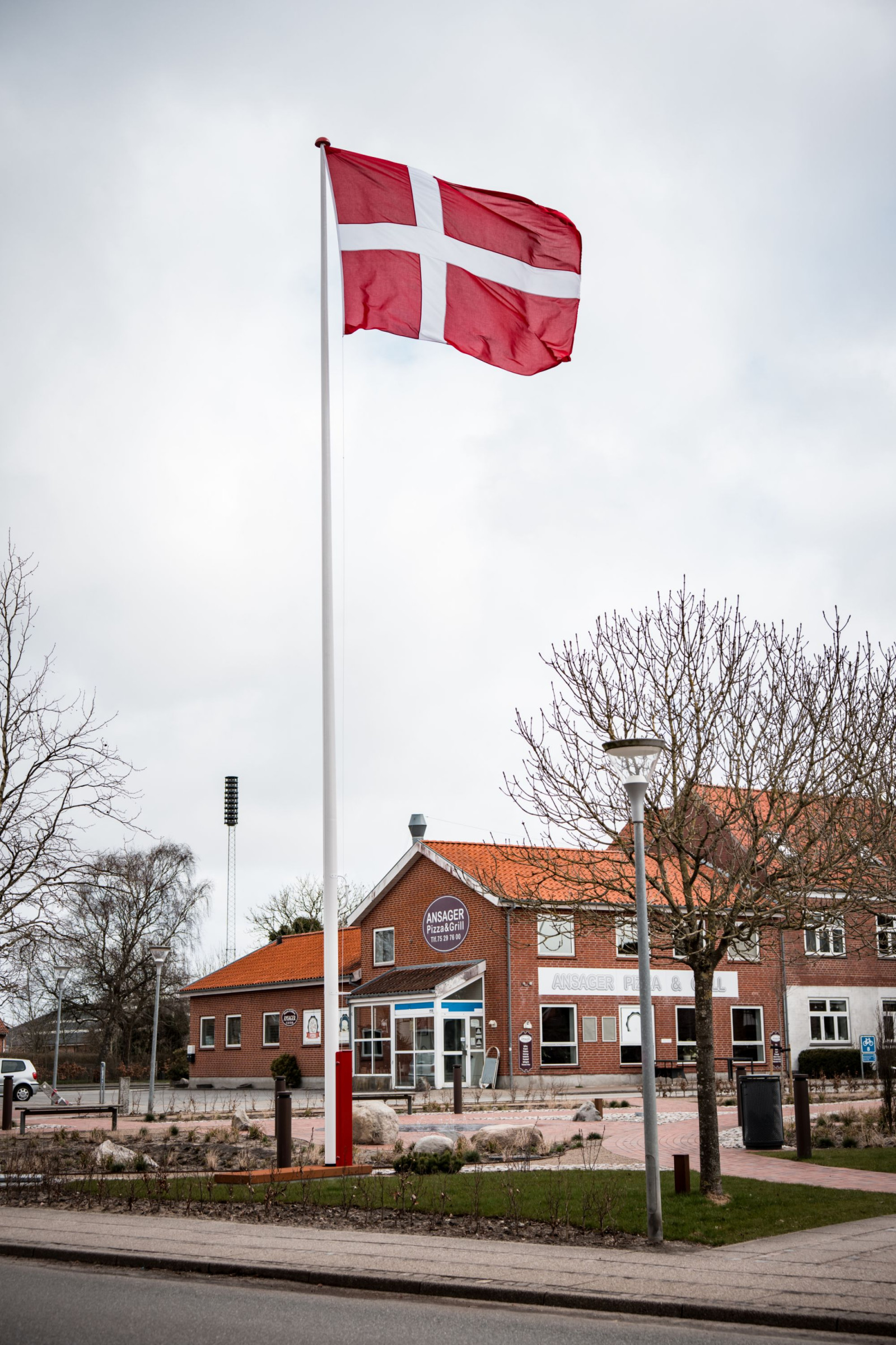 Easy and correct flag flying, every day – all year round